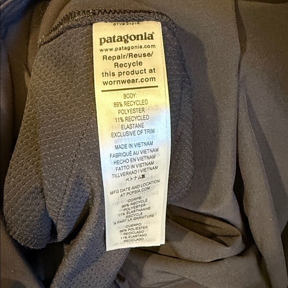 Women’s Patagonia Hiking Pants - Picture 6 of 6